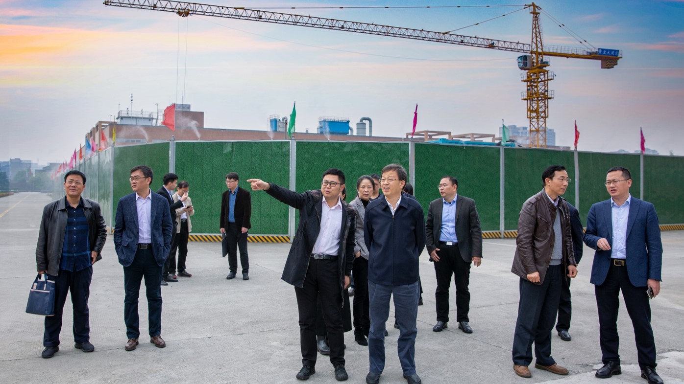 江苏省政府参事调研开云官方版网站登录入口药业，共话川药发展之路